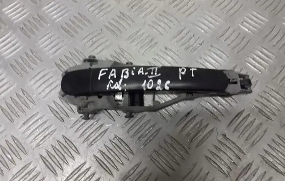 Skoda Fabia Mk2 (5J) Rear door handle trim 5J0837885C