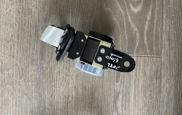 Honda Jazz IV GR Middle seatbelt (rear) 6470119CDB
