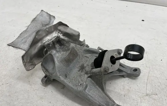 Audi A5 Engine mounting bracket 4M0199308AD