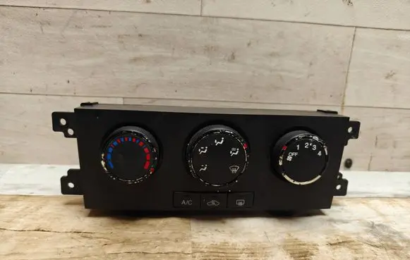 Chevrolet Captiva Climate control unit 0811040010