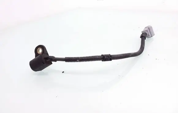 Skoda Octavia Mk2 (1Z) Camshaft speed sensor 9805940
