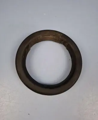 Volvo S80 Front coil spring rubber mount 9157503 29200003601