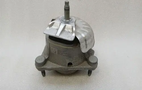 Chevrolet Corvette C8 Gearbox mount 84675417