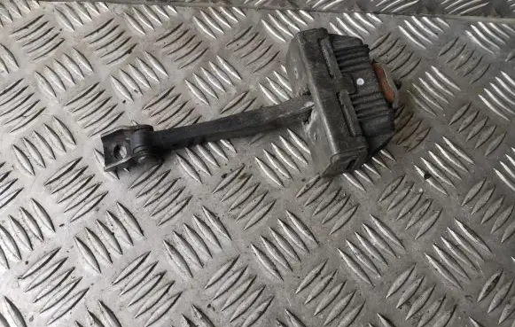 BMW 5 E60 E61 Front door check strap stopper 7033609