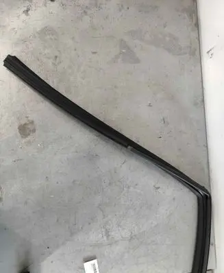 Ram 1500 Rubber seal front door window/glass 68285727AF