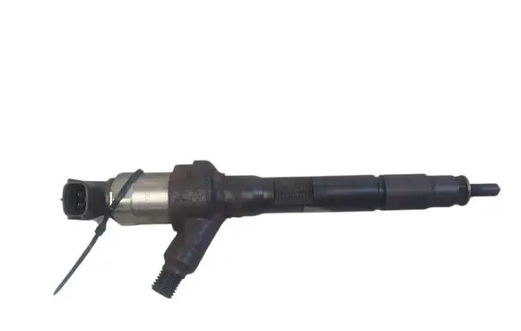 Mazda 6 Fuel injector R2AA13H50