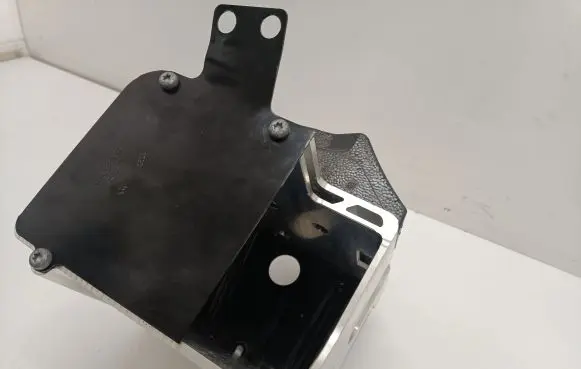 Battery box tray