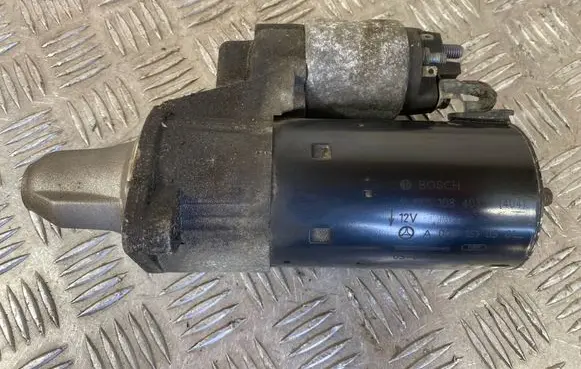 Mercedes-Benz Vito Viano W639 Starter motor A0061510501 0001108403
