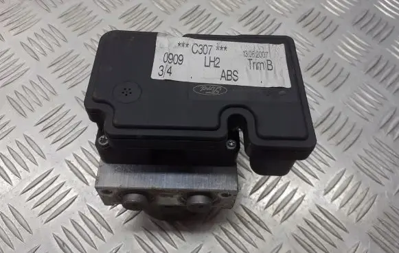 Ford Focus ABS Pump 3M512M1100JA