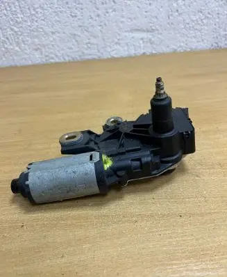Audi A6 S6 C6 4F Wiper motor 4F9955711 D9732