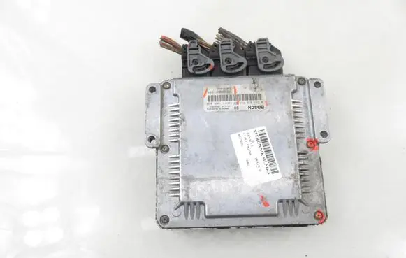 Renault Trafic II (X83) Engine control unit/module 0281010633