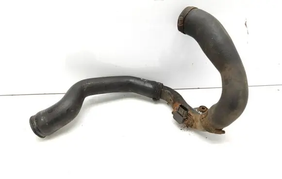 Ford Mondeo Mk III Intercooler hose/pipe 2S7Q6K770AC 4S7Q9F479AA