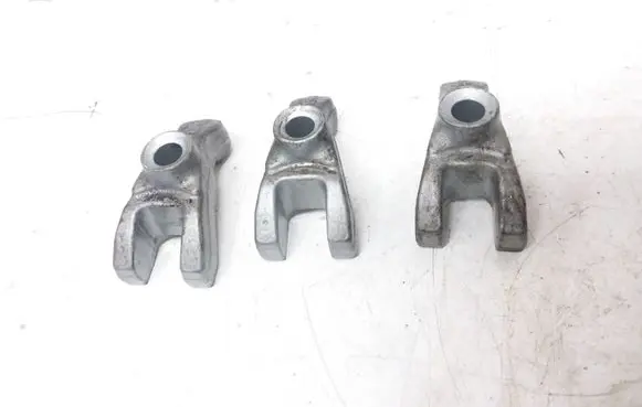 Opel Zafira B Fuel Injector clamp holder