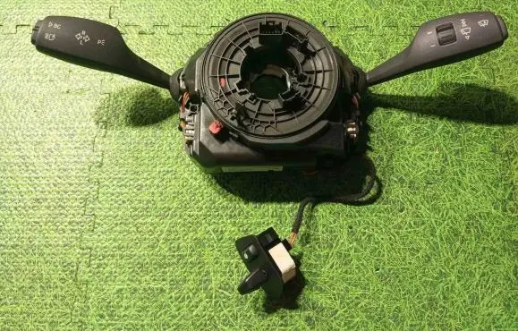 BMW 7 F01 F02 F03 F04 Steering wheel heating switch 280792