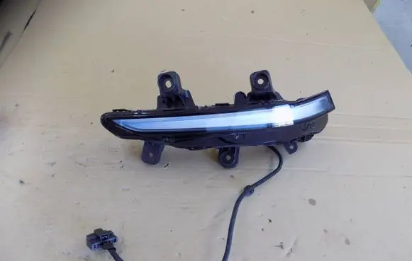 Peugeot 208 Front fog light L90128627