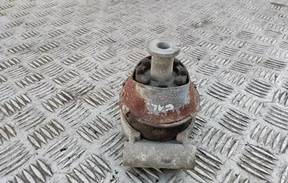Opel Zafira A Engine mount bracket 24427641