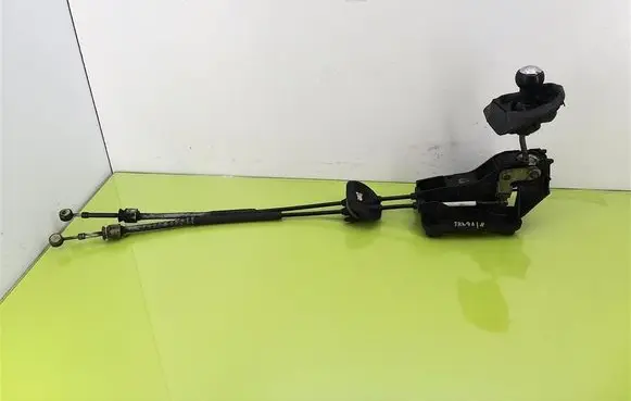 Peugeot 307 Gear shifter/selector 