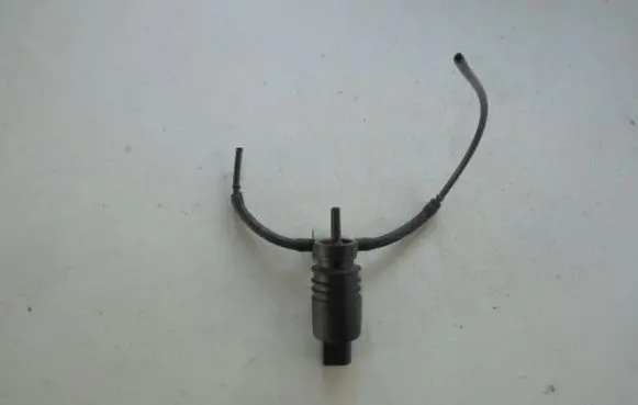 Seat Arosa Windscreen/windshield washer pump 