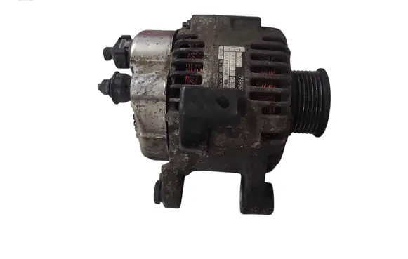 KIA Sorento Generator/alternator 373004A300 021319212