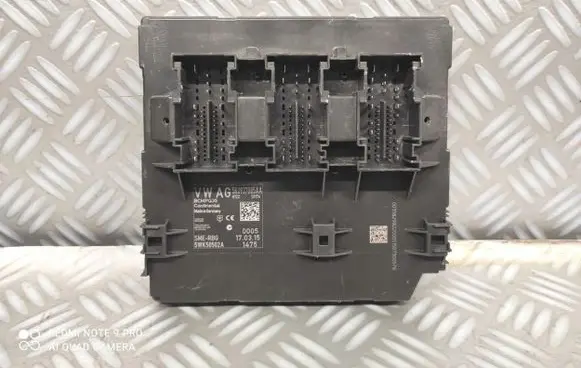Volkswagen Caddy Comfort/convenience module 5K0937085AA
