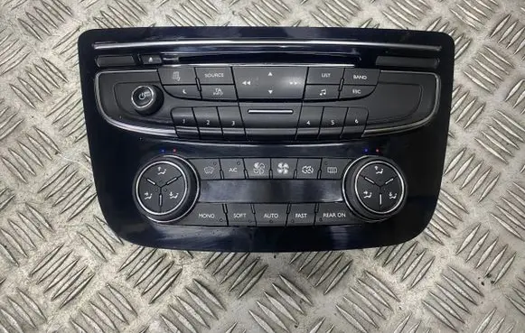 Peugeot 508 Climate control unit 96656644XZ E1060721