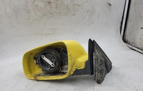 Audi A6 S6 C4 4A Front door electric wing mirror 