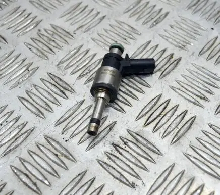 Hyundai i30 Fuel injector 9041080013 353102B360