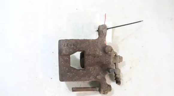 Nissan Qashqai Rear brake caliper