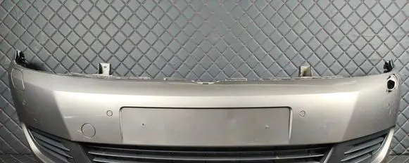 Volkswagen Golf Plus Front bumper