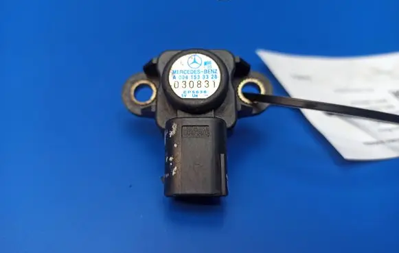Mercedes-Benz C W203 Air pressure sensor A0041533328