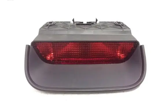 Honda CR-V Third/center stoplight P6939