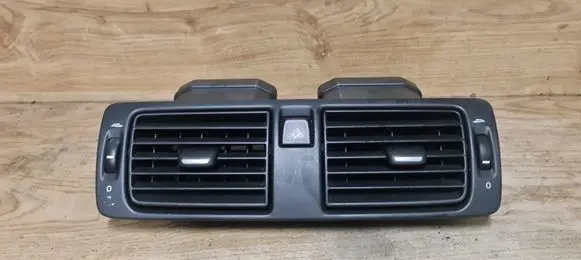 Volvo C70 Dash center air vent grill Y01144