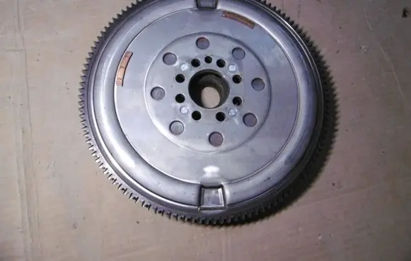 Hyundai Santa Fe Dual mass flywheel 232002R700