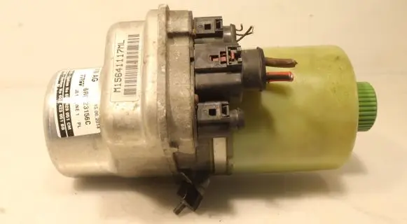 Skoda Fabia Mk2 (5J) Power steering pump 6R0423156C