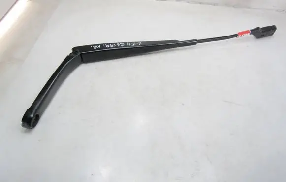 Volkswagen Golf VI Front wiper blade arm 1Q1955409