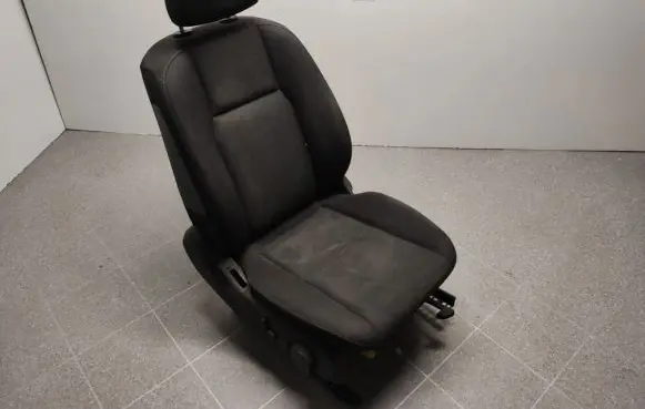 Front passenger seat