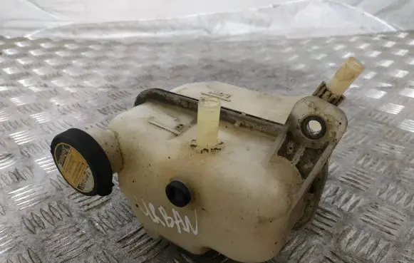 Toyota Urban Cruiser (XP110) Coolant expansion tank/reservoir 648033030