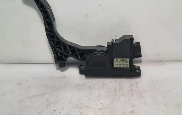Skoda Fabia Mk1 (6Y) Accelerator throttle pedal 6Q1721503