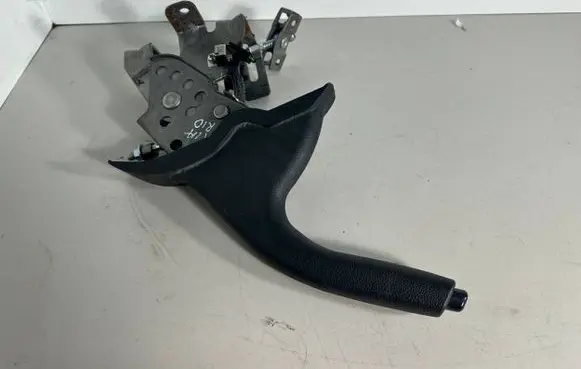 KIA Rio Handbrake/parking brake lever assembly