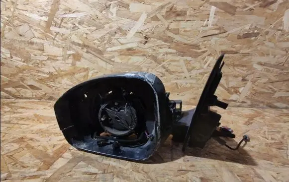 Land Rover Discovery 5 Front door electric wing mirror 21624007