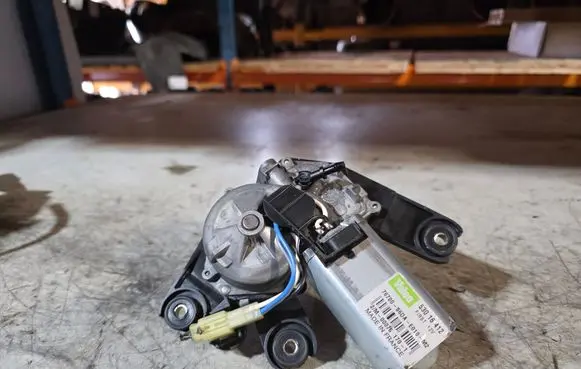 Honda Civic Rear window wiper motor 76700S6DAE010