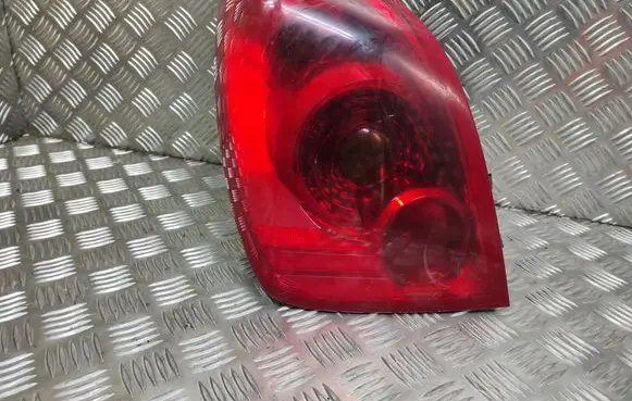 Nissan Primera Rear/tail lights