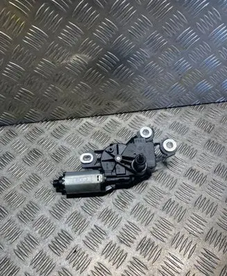 Seat Leon (1P) Rear window wiper motor 5P0955711C