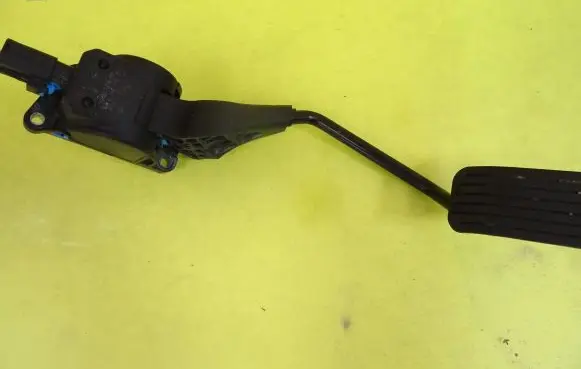 Citroen Berlingo Accelerator throttle pedal 0280755035