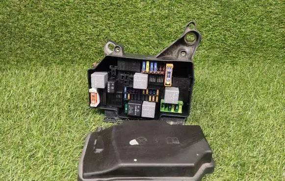 Mercedes-Benz GLC X253 C253 Fuse box set A2059981301