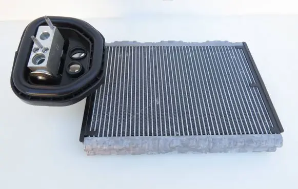 Mercedes-Benz CLS C218 X218 Air conditioning (A/C) radiator (interior) N6212003 2128300284