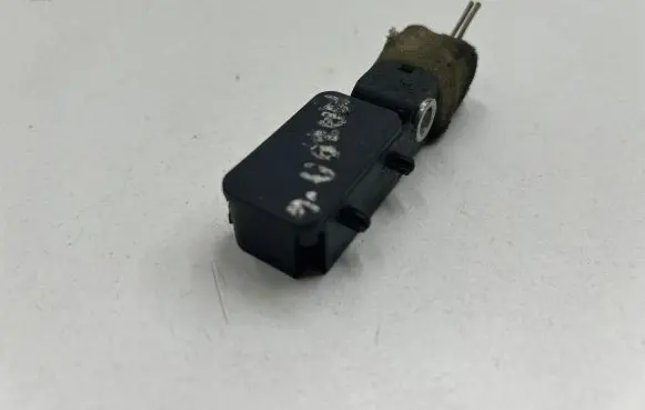 Mazda 6 Airbag deployment crash/impact sensor GJ6A57KC0 23DV09F53403
