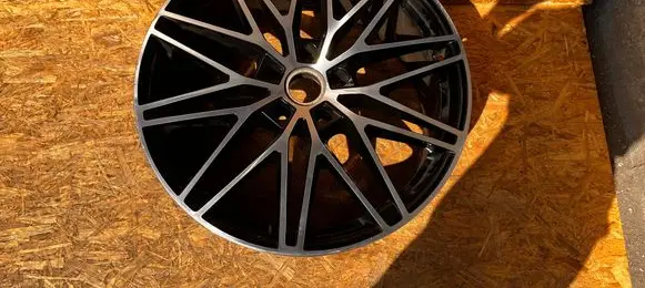 Porsche Cayenne (9Y0 9Y3) R22 alloy rim 9Y3601025BH B01701