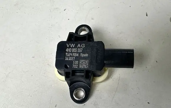 Audi A7 S7 4G Airbag deployment crash/impact sensor 4H0955557