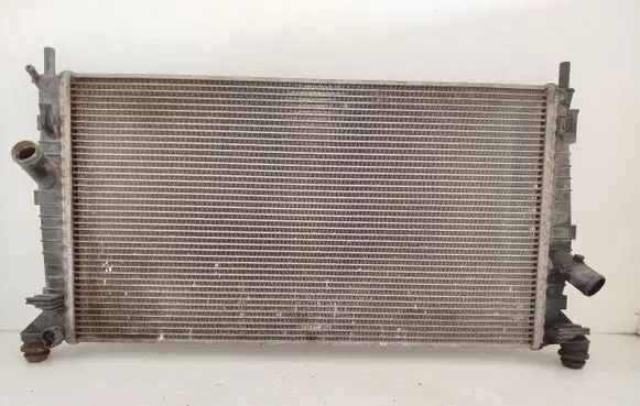 Ford Focus Coolant radiator 3M5H8005RK 10121010 0374CC